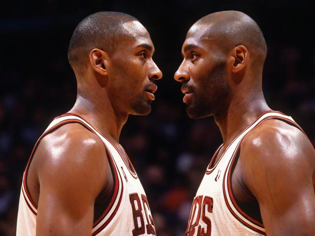 “九游app_ 传奇巨星:乔丹、科比的经典瞬间合集”,乔丹科比交手全记录 “九游app_ 传奇巨星:乔丹、科比的经典瞬间合集”,乔丹科比交手全记录