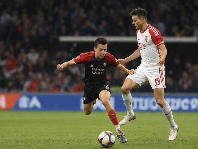 “九游app_ 历史瞬间：那些永载史册的经典比赛”，九游历史版本大全