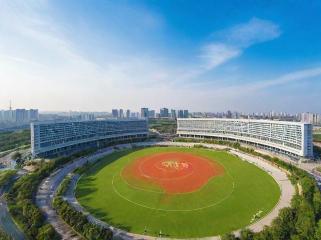 九游JIUYOU SPORTS_ “青训+文化+旅游”深度融合模式在全国多地落地生根，行业持续繁荣